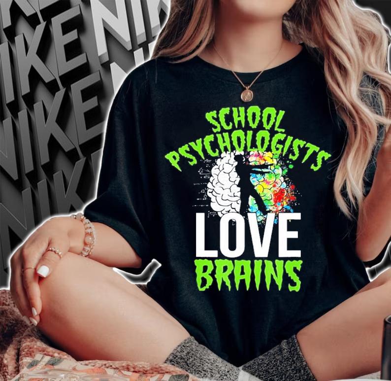 Teacher Halloween Psychologists Love Brains shirt t-shirt