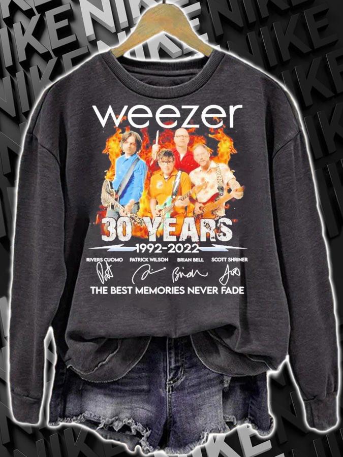 Weezer 30 years 1992 2022 the best memoreis never fade shirt t-shirt