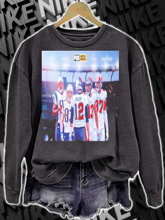 Tom Brady's Greatest Pass-Catchers List Includes Gronk Moss Shirt t-shirt