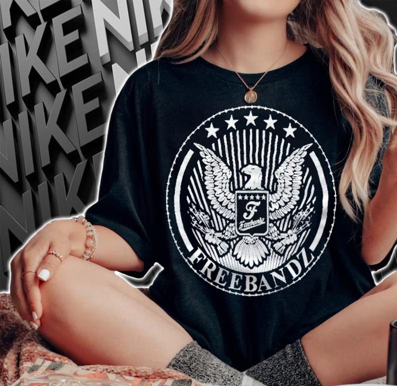 Freebandz emblem logo T-shirt t-shirt woman shirt