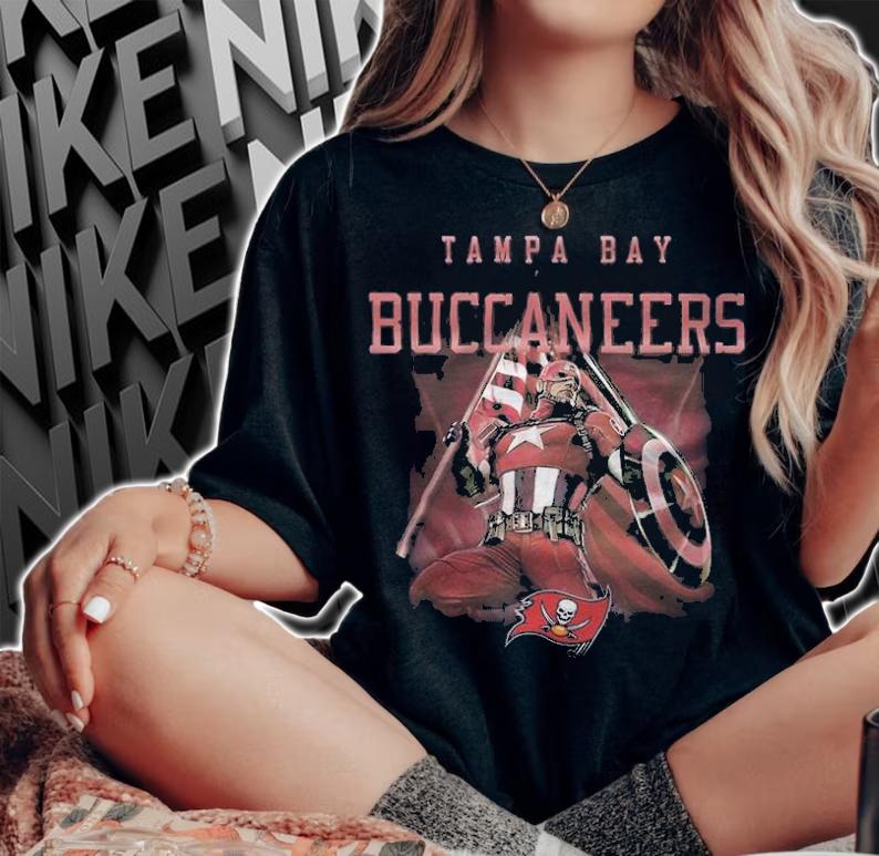 Tampa Bay Buccaneers Chris Evans Captain America T-shirt t-shirt woman shirt