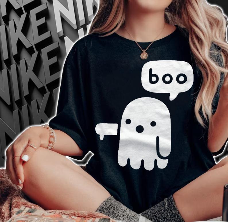 Disapproving Ghost Classic Halloween Gamer Gift T-shirt t-shirt