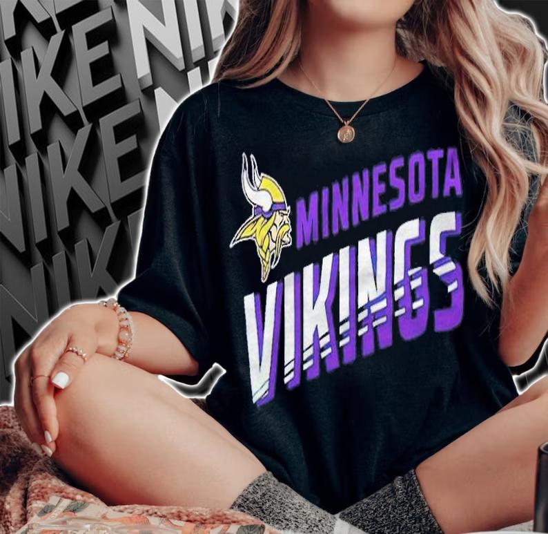 Official Minnesota Vikings team logo T-shirt