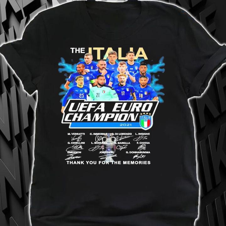 The Italia UEFA Euro Champion 2021 team signatures shirt
